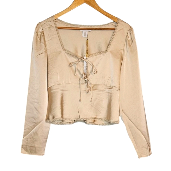 House of Harlow 1960 Tops - NWT House of Harlow 1960 Gold Peasant Top size M
